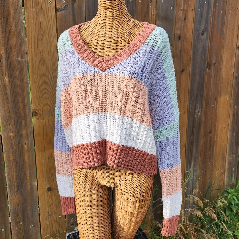 Aeropostale Pastel Block Color's  Knit Sweater Size Medium V Neck Cropped